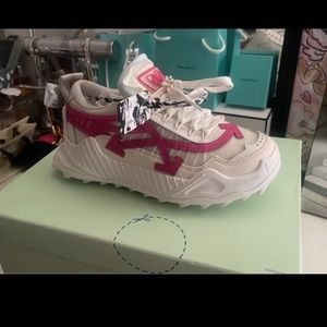 Saks Fifth Edition Off-White Odyssey